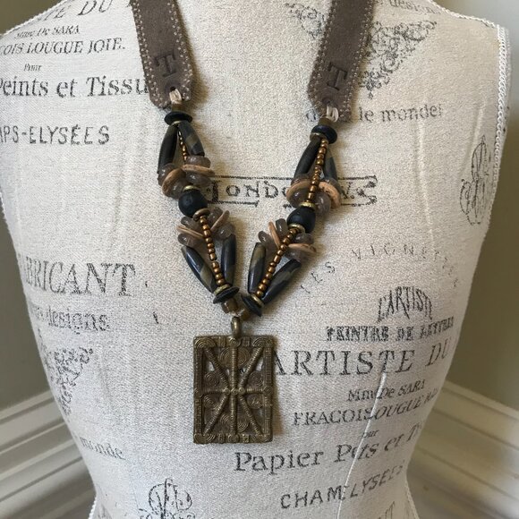 Twine & Twig Medallion Tribal Beaded Necklace Womens Suede Strap Brown Bronze - Picture 7 of 11